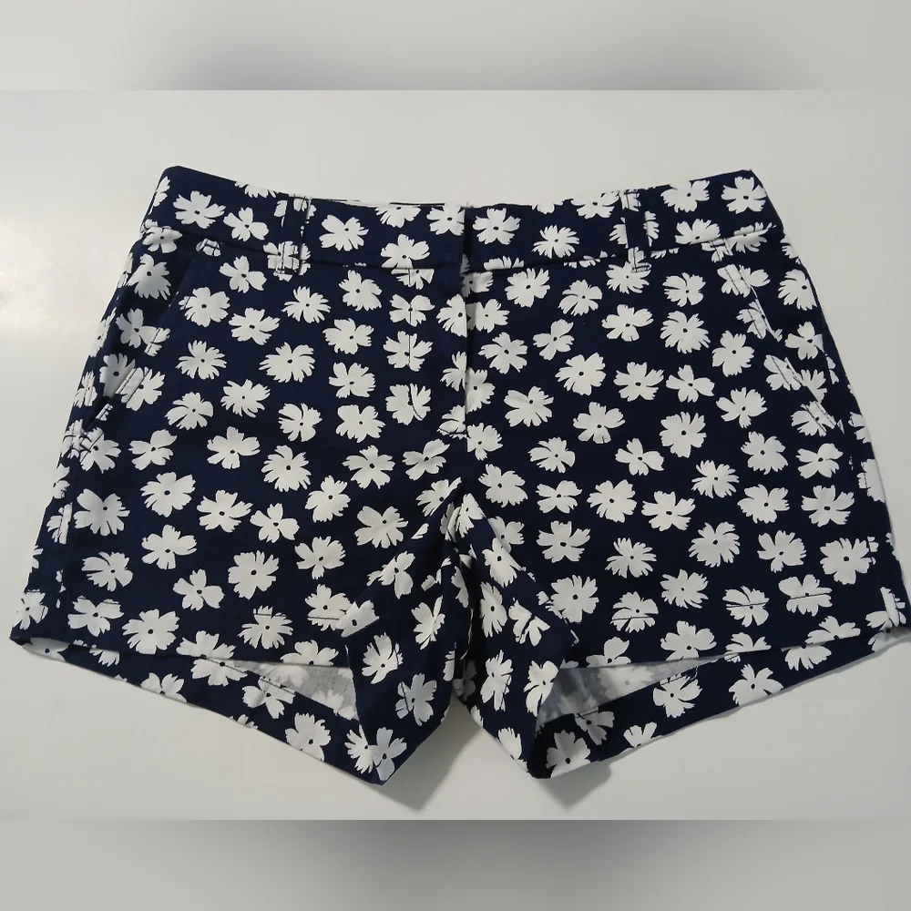 J CREW Floral Navy and White Women's Shorts‎